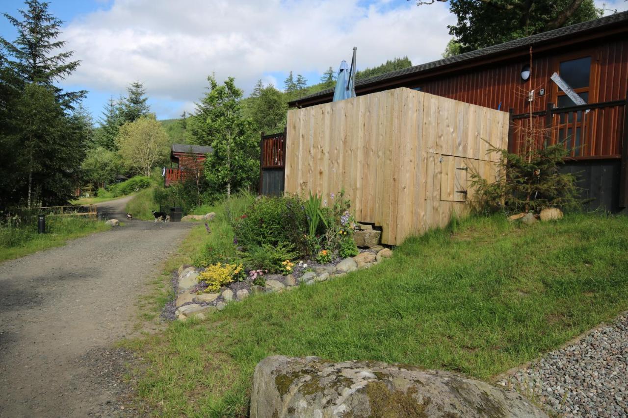 Balquhidder Braes Holiday Park Lodges, Mostly With Hot Tubs And Pet Friendly, Ev Facilities ล็อคเฮิร์นเฮด ภายนอก รูปภาพ