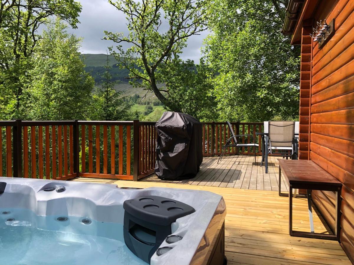 Balquhidder Braes Holiday Park Lodges, Mostly With Hot Tubs And Pet Friendly, Ev Facilities ล็อคเฮิร์นเฮด ภายนอก รูปภาพ