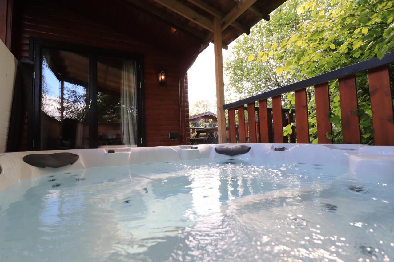 Balquhidder Braes Holiday Park Lodges, Mostly With Hot Tubs And Pet Friendly, Ev Facilities ล็อคเฮิร์นเฮด ภายนอก รูปภาพ