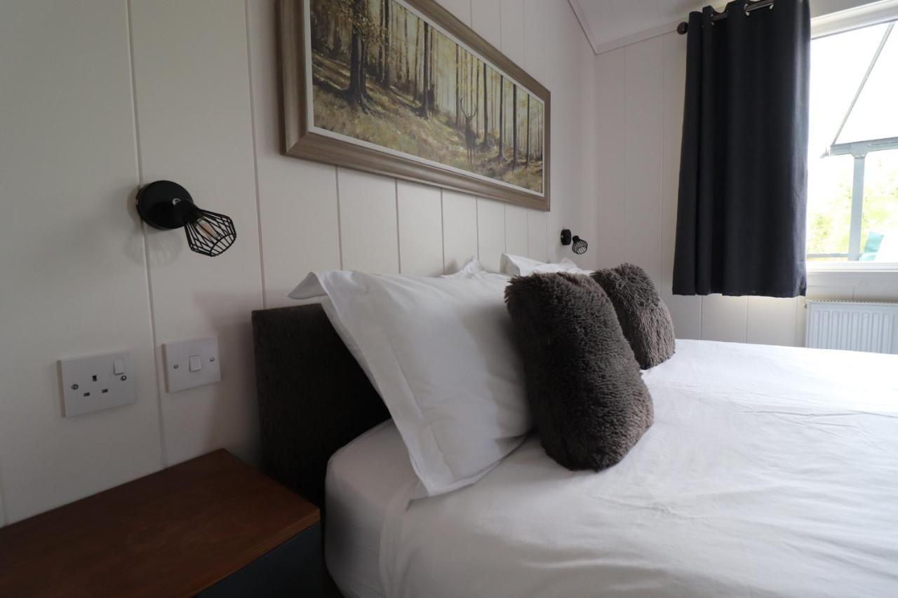 Balquhidder Braes Holiday Park Lodges, Mostly With Hot Tubs And Pet Friendly, Ev Facilities ล็อคเฮิร์นเฮด ภายนอก รูปภาพ