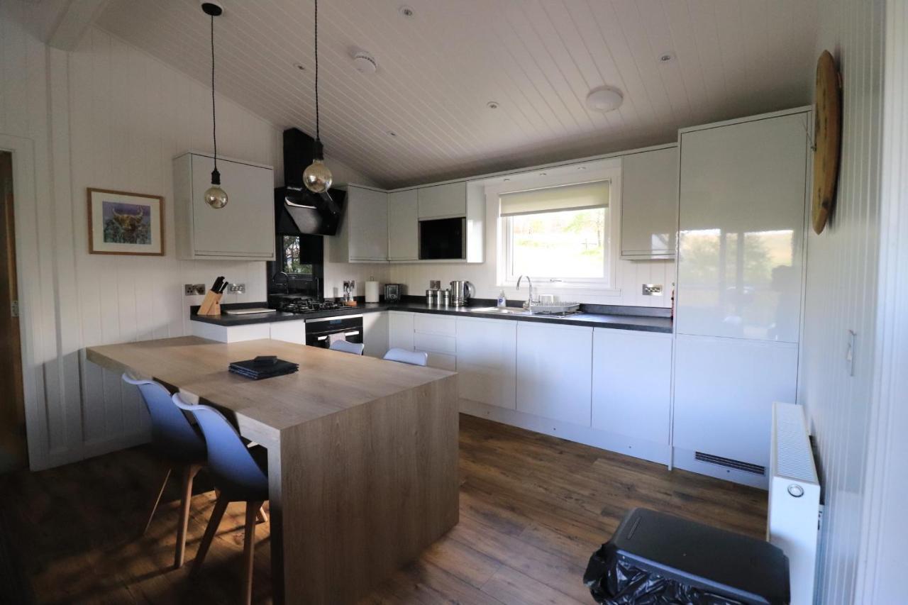 Balquhidder Braes Holiday Park Lodges, Mostly With Hot Tubs And Pet Friendly, Ev Facilities ล็อคเฮิร์นเฮด ภายนอก รูปภาพ