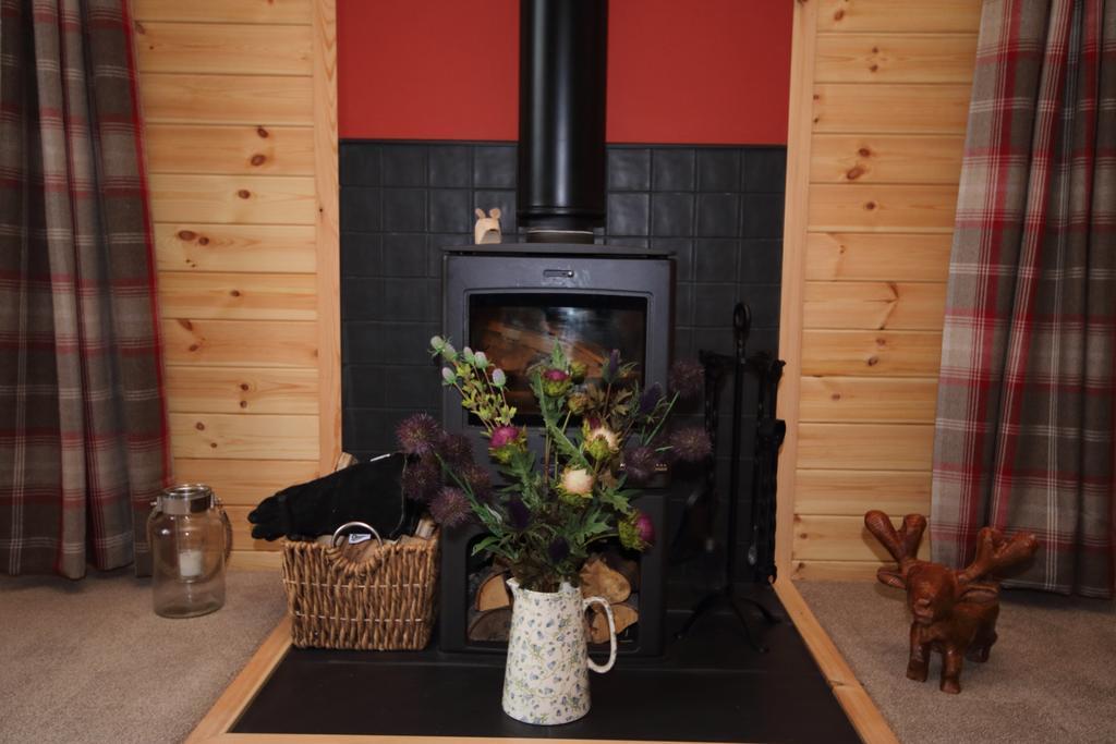 Balquhidder Braes Holiday Park Lodges, Mostly With Hot Tubs And Pet Friendly, Ev Facilities ล็อคเฮิร์นเฮด ภายนอก รูปภาพ