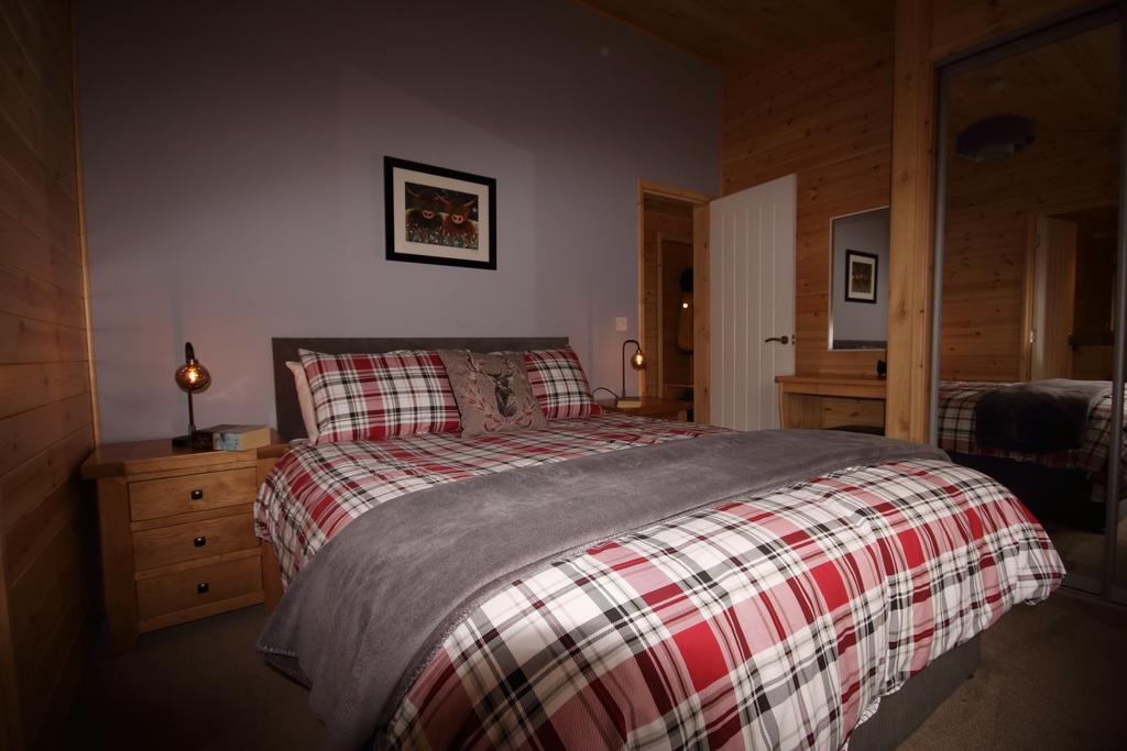Balquhidder Braes Holiday Park Lodges, Mostly With Hot Tubs And Pet Friendly, Ev Facilities ล็อคเฮิร์นเฮด ภายนอก รูปภาพ