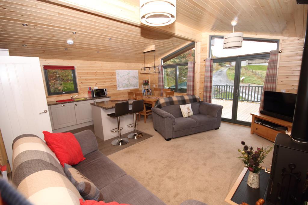 Balquhidder Braes Holiday Park Lodges, Mostly With Hot Tubs And Pet Friendly, Ev Facilities ล็อคเฮิร์นเฮด ภายนอก รูปภาพ